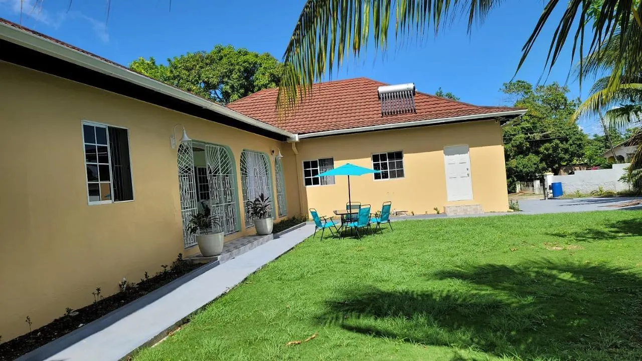 Feriehus Elizabeth Retreat - Island Time Villa Ocho Rios