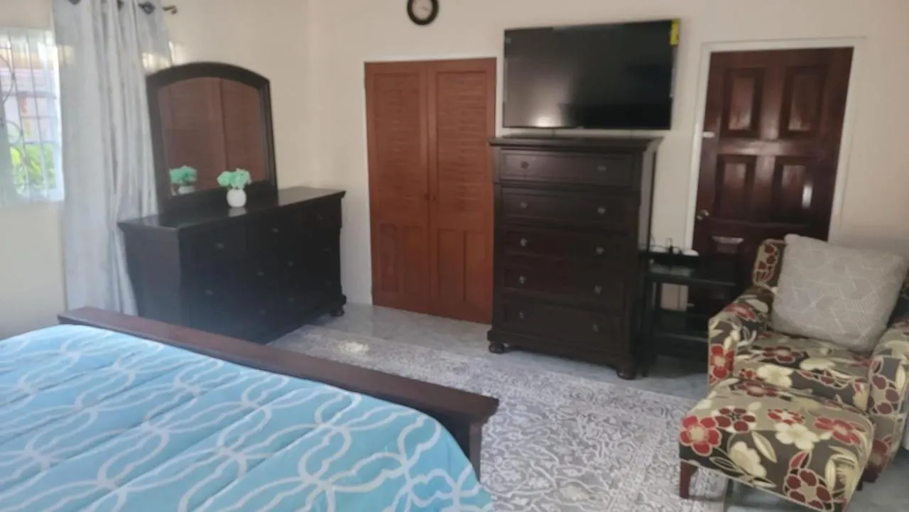 Elizabeth Retreat - Island Time Villa Ocho Rios Jamaica