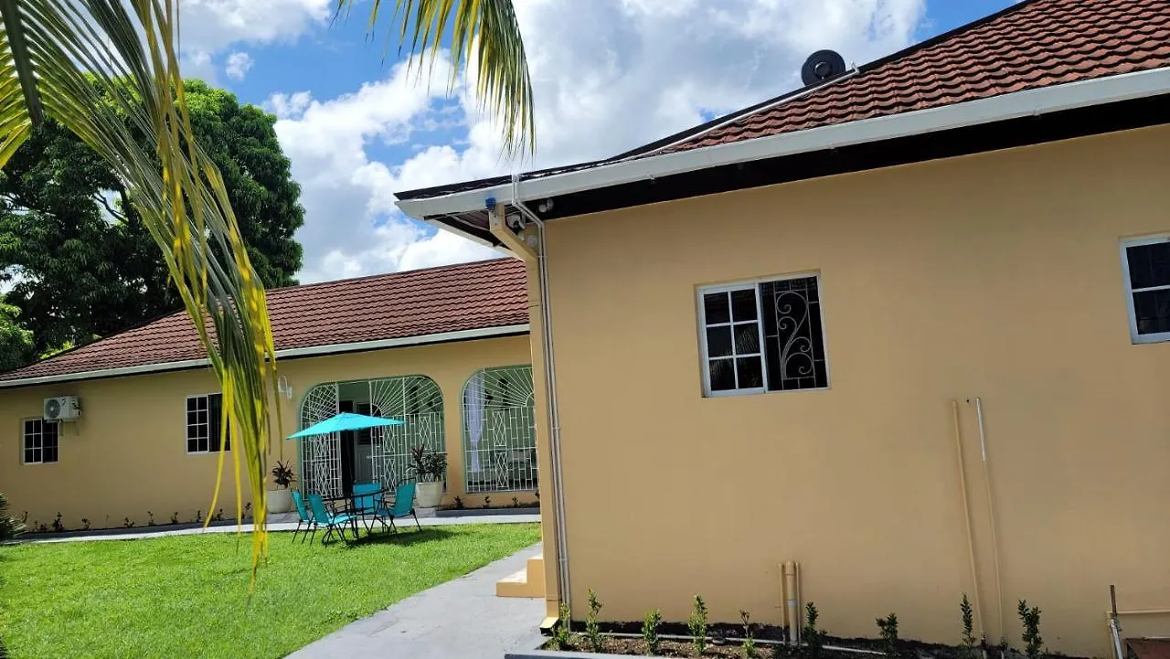 Elizabeth Retreat - Island Time Villa Ocho Rios Feriehus
