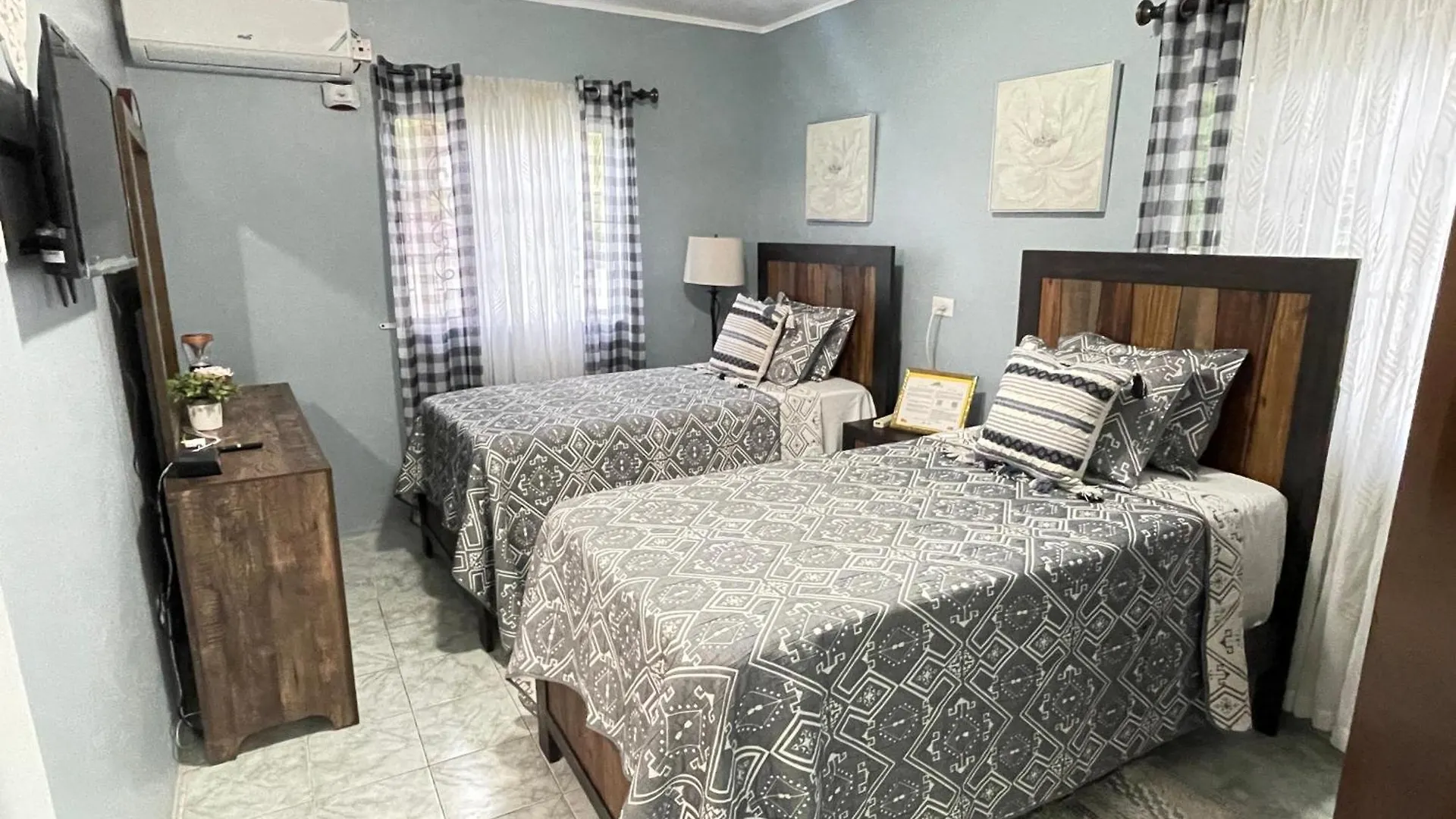 Feriehus Elizabeth Retreat - Island Time Villa Ocho Rios